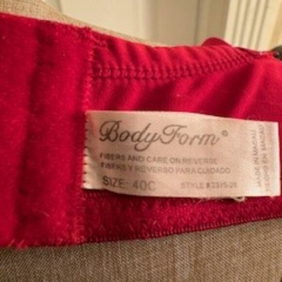 Body Form red Bra with red satin trim Size 40C - Picture 3 of 3